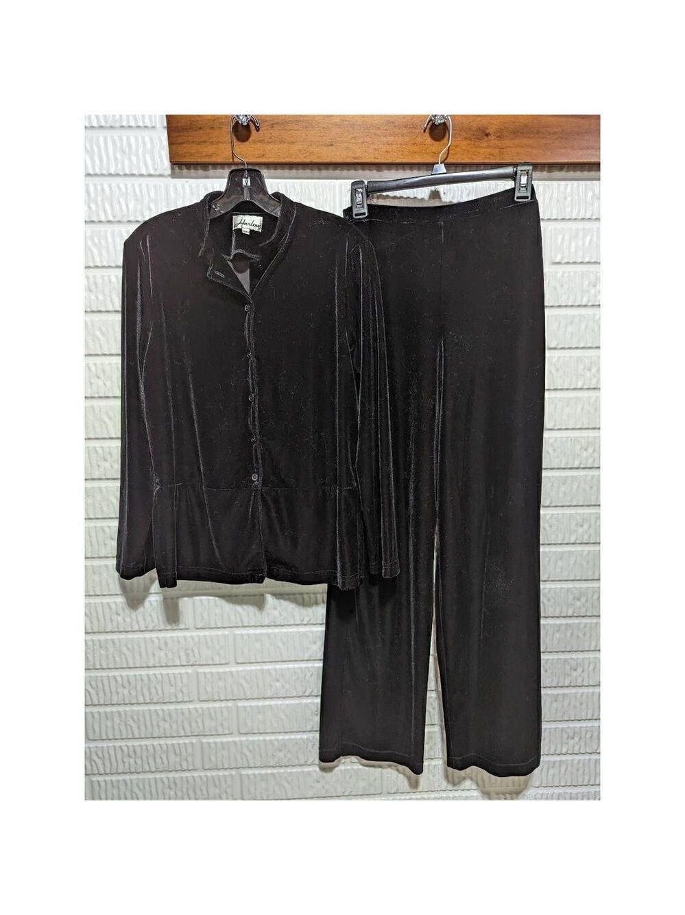 Vintage Harlow Women's Velvet Pant Suit Long Sleeve Top Black Size Medium